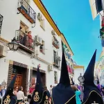 Amplio Familiar Con Parking Privado En Pleno Centro De Cordoba