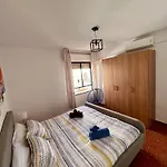 Amplio Familiar Con Parking Privado En Pleno Centro De Apartment *