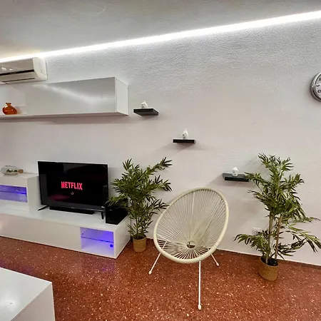 Apartamento Amplio Familiar Con Parking Privado En Pleno Centro De Córdoba