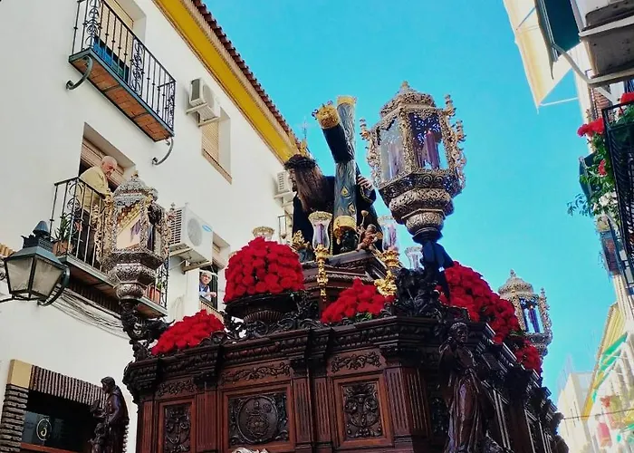 Amplio Familiar Con Parking Privado En Pleno Centro De