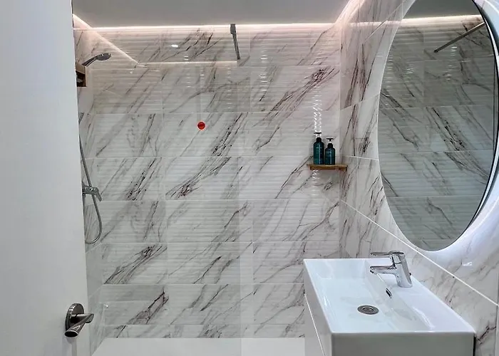 Apartmán Amplio Familiar Con Parking Privado En Pleno Centro De