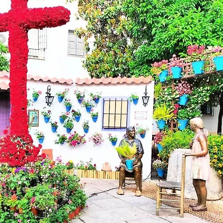 Apartamento Amplio Familiar Con Parking Privado En Pleno Centro De