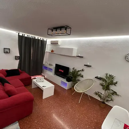 Apartamento Amplio Familiar Con Parking Privado En Pleno Centro De *