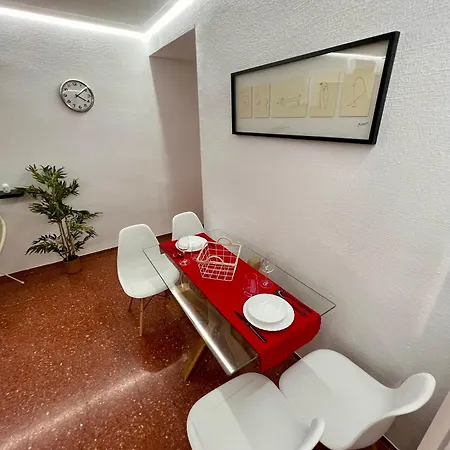 Amplio Familiar Con Parking Privado En Pleno Centro De Apartamento