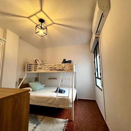 Apartamento Amplio Familiar Con Parking Privado En Pleno Centro De
