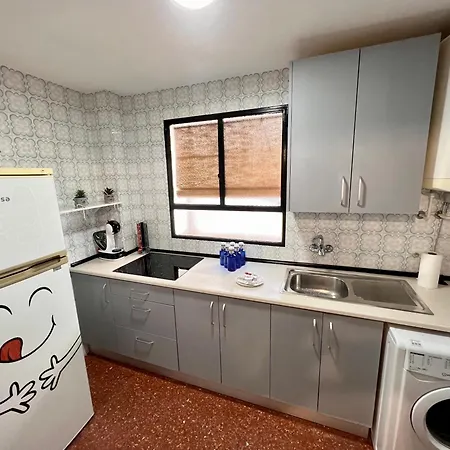 Apartamento Amplio Familiar Con Parking Privado En Pleno Centro De